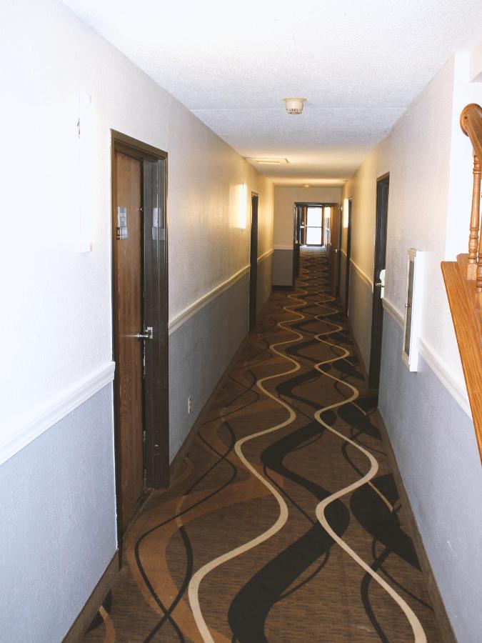 Coratel Inn & Suites By Jasper Hastings Exterior foto