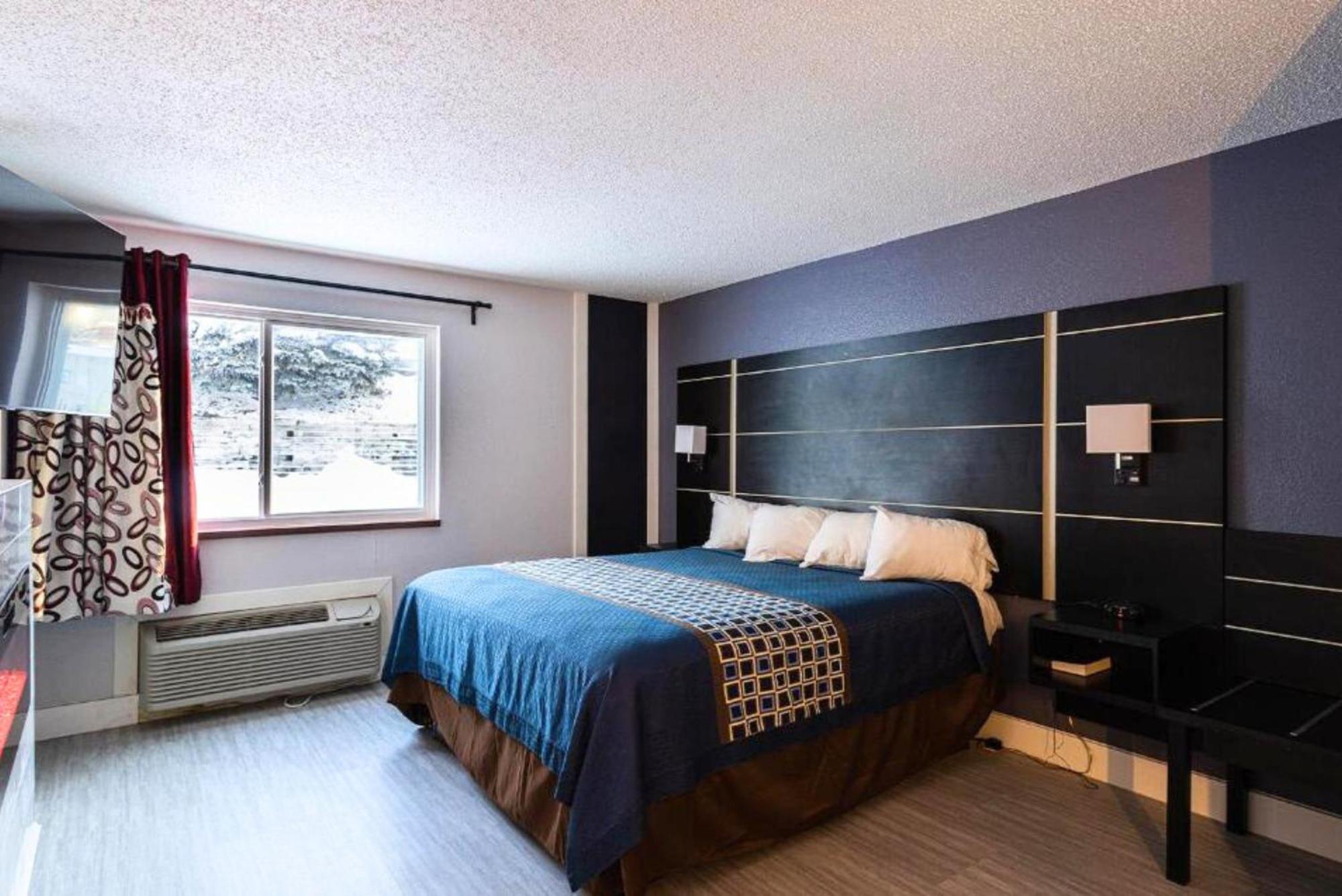 Coratel Inn & Suites By Jasper Hastings Exterior foto
